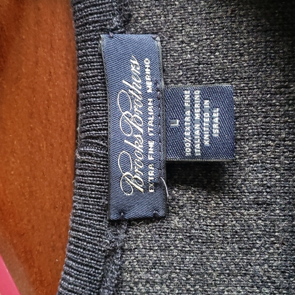 Brooks Brothers extra fine Italian merino sweater - Picture 3 of 3